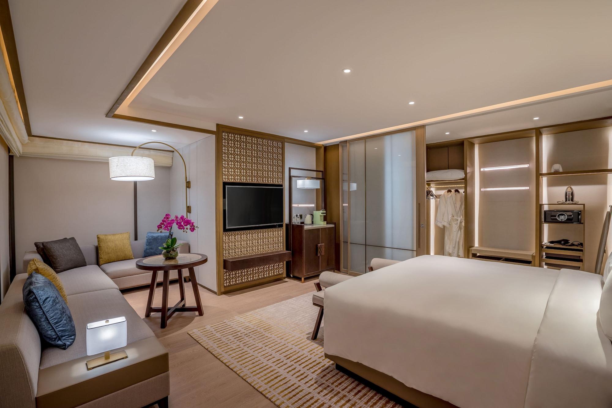 Pan Pacific Hotel 5*
